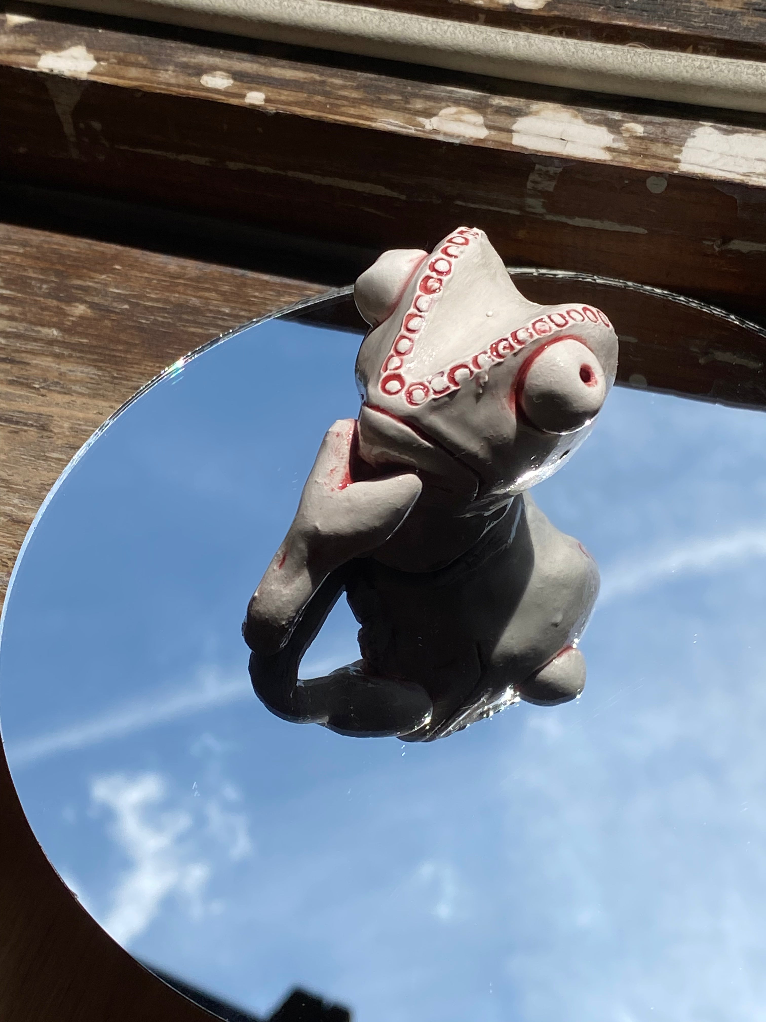Randall Blanco the Seer | Small chameleon desk buddy