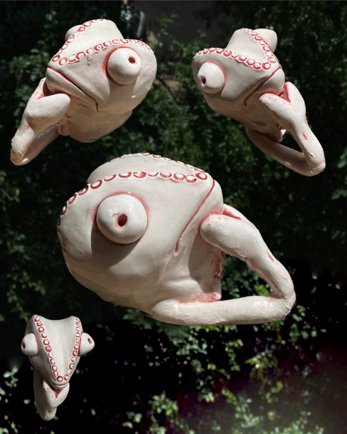 Randall Blanco the Seer | Small chameleon desk buddy