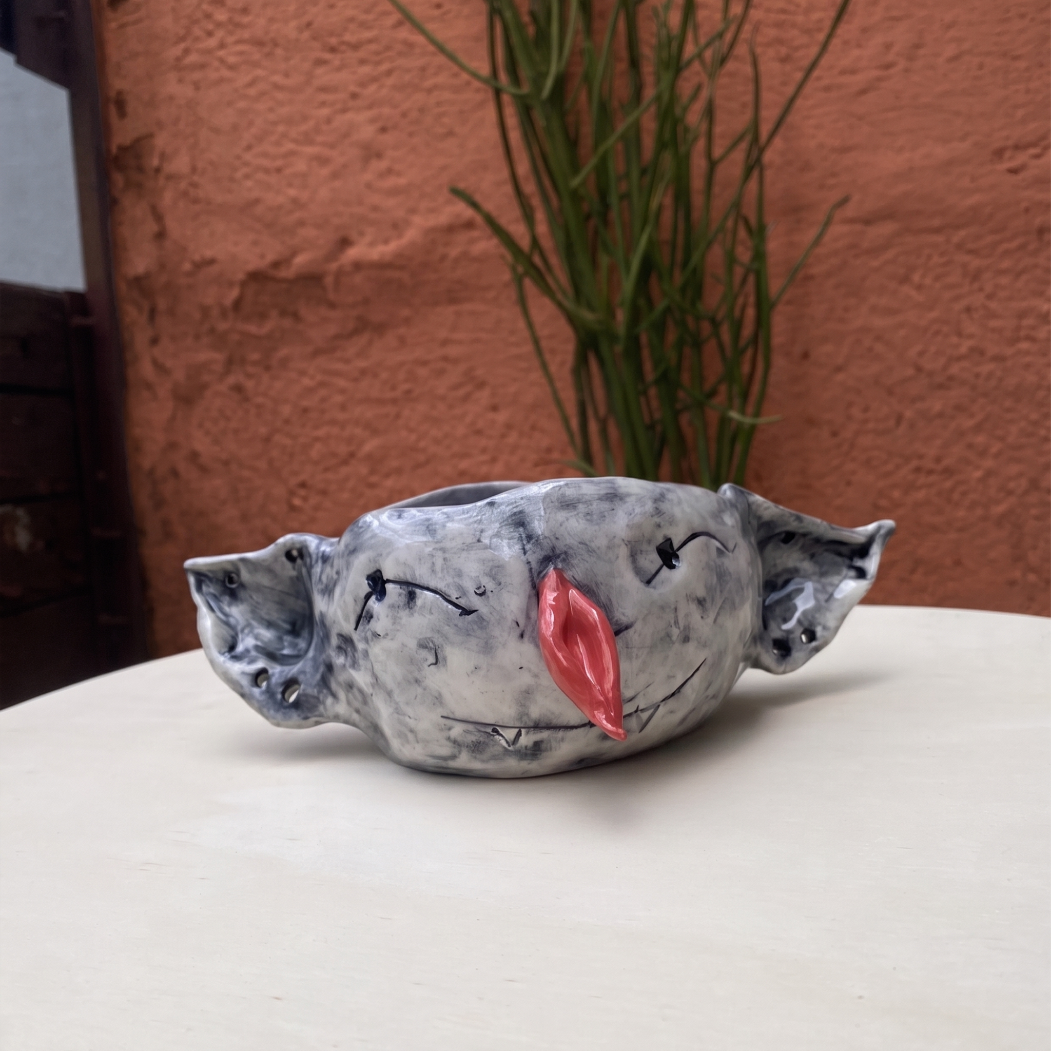 VAMPY BLU bowl