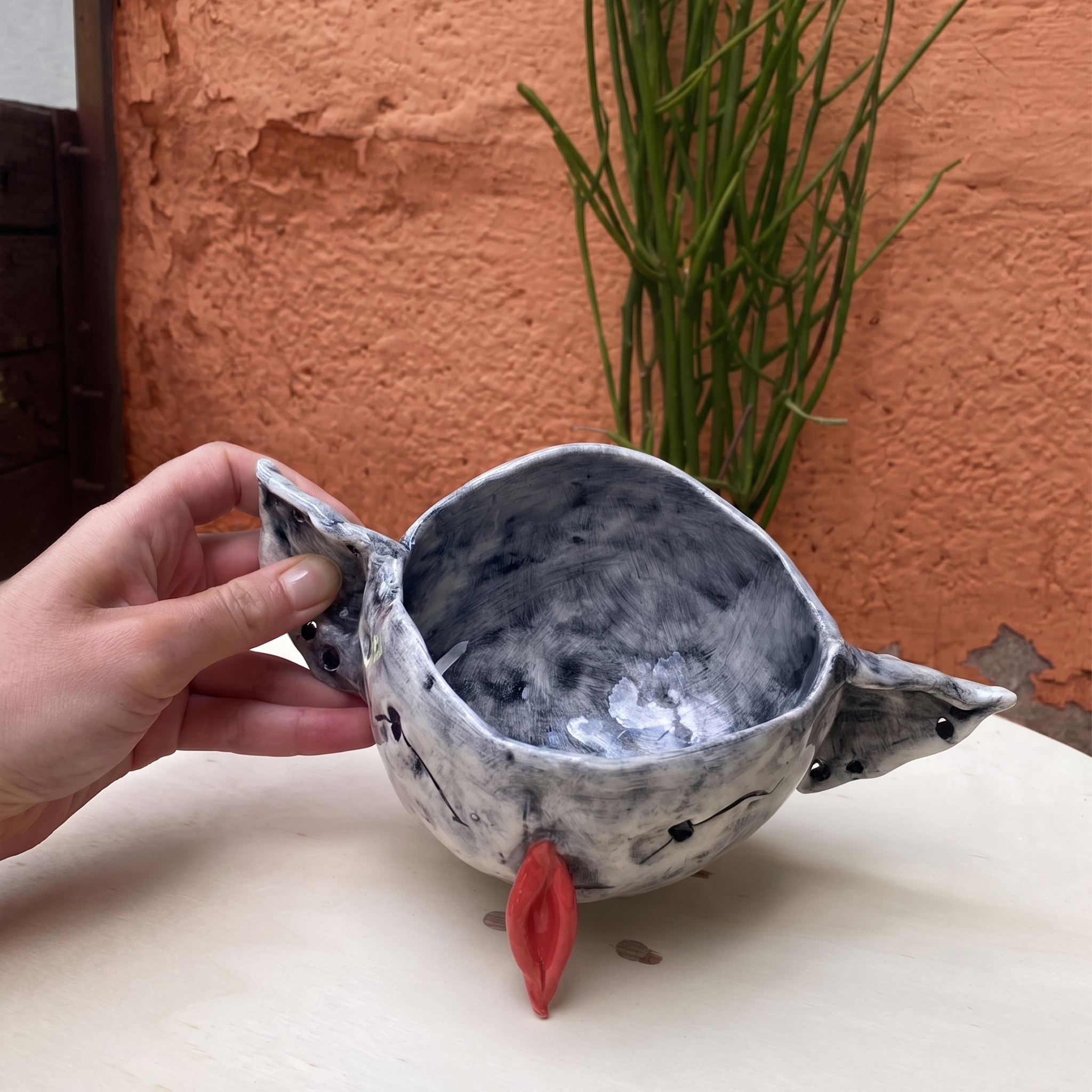 VAMPY BLU bowl